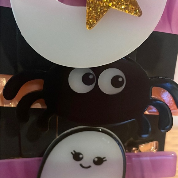 Halloween piper k glow in the dark hair clips-NEW - Picture 5 of 11